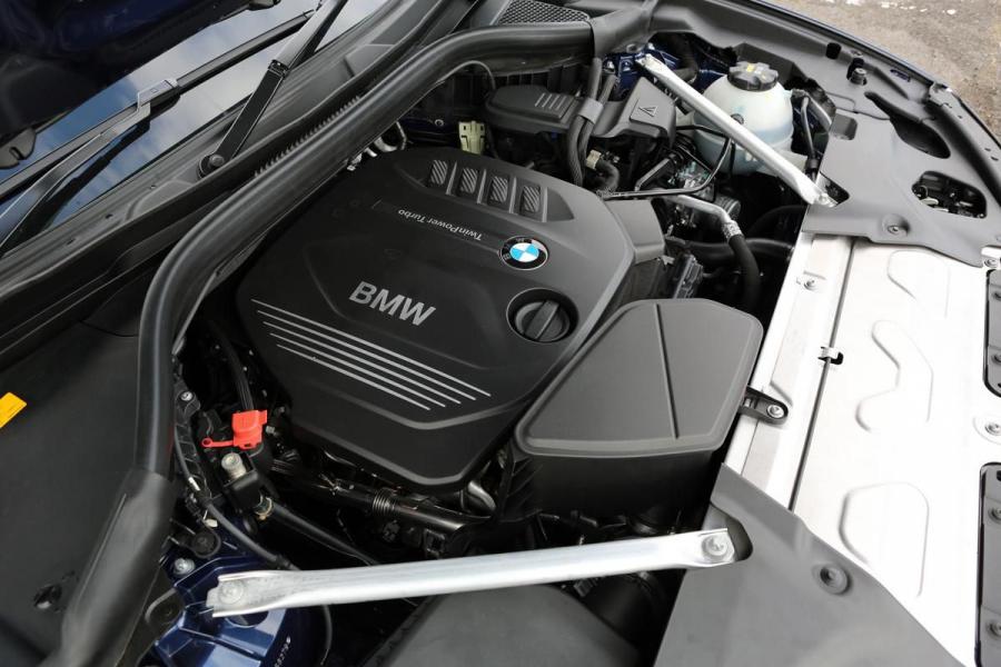 Моторный отсек BMW X3 xDrive20d M Sport (G01) 2017 года  (JP) (фото 13 из 14)